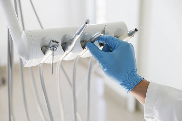 Professional Emergency Dentist technician working in Hudson County County, NJ